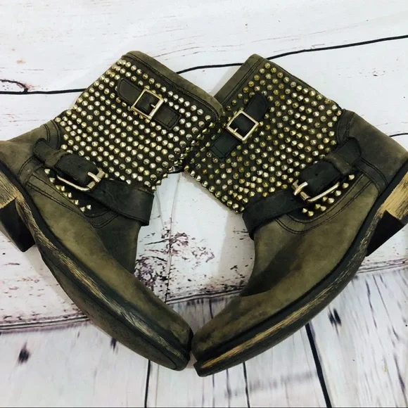 Steve Madden Studded Distressed Look Boots - Picture 5 of 8